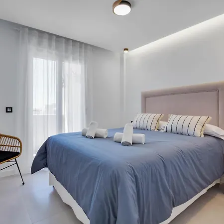 아파트 Moderno, Con Vistas Y Garaje A 100 Metros De La Playa