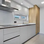Moderno, Con Vistas Y Garaje A 100 Metros De La Playa Daire *