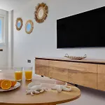 Daire Moderno, Con Vistas Y Garaje A 100 Metros De La Playa *