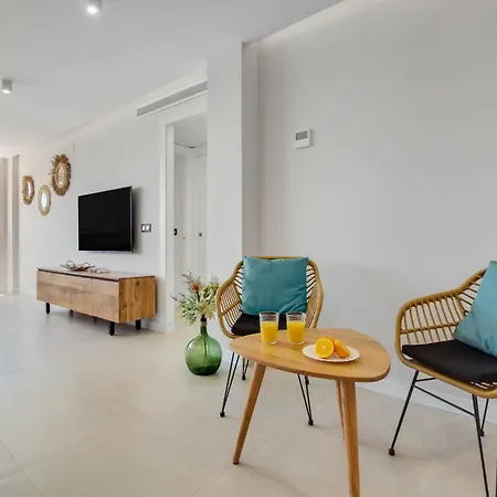 דירה Moderno, Con Vistas Y Garaje A 100 Metros De La Playa טורמולינוס