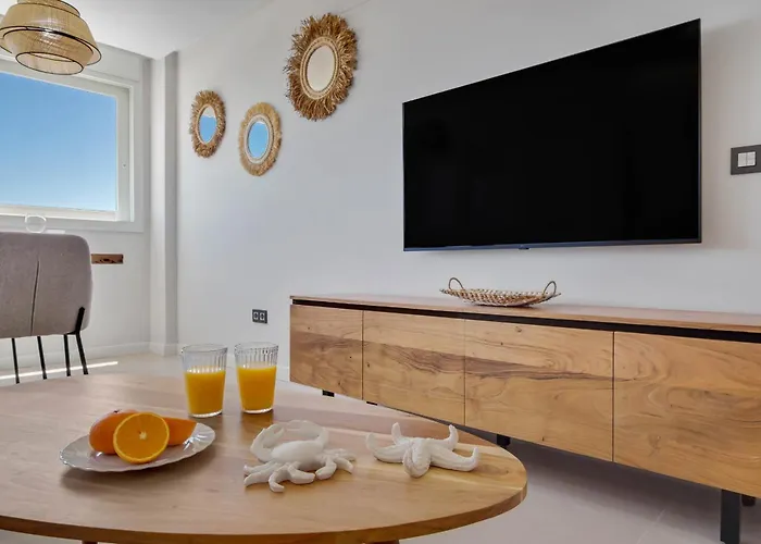 Lejlighed Moderno, Con Vistas Y Garaje A 100 Metros De La Playa *