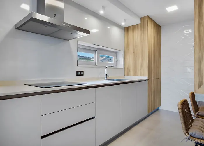 Moderno, Con Vistas Y Garaje A 100 Metros De La Playa Apartmán *