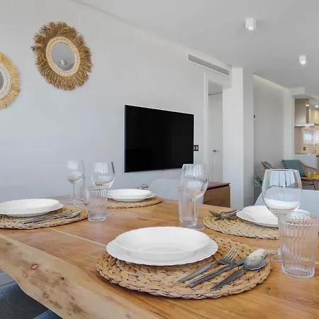 Moderno, Con Vistas Y Garaje A 100 Metros De La Playa Lejlighed *